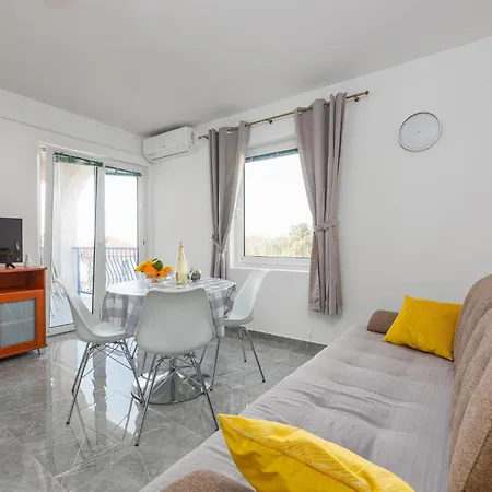 公寓 2 Bedroom Beautiful In