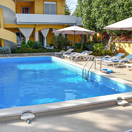 2 Bedroom Beautiful In * Pakoštane