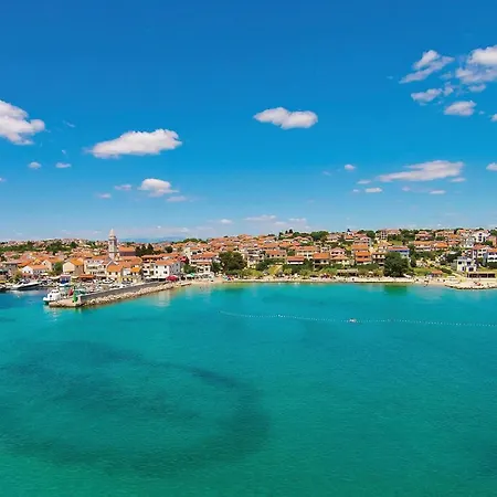 2 Bedroom Beautiful In * Pakoštane